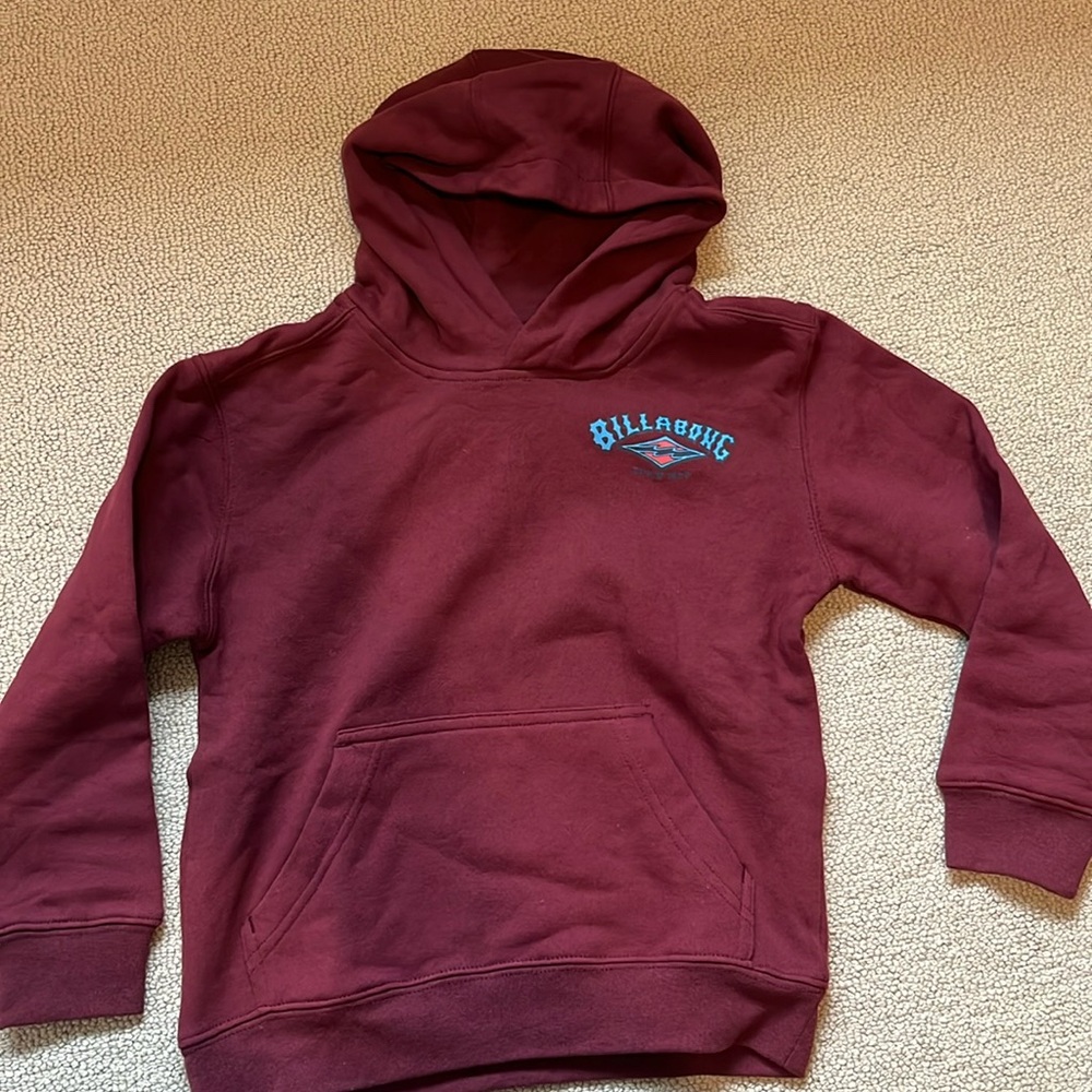 BNWT Billabong sweater